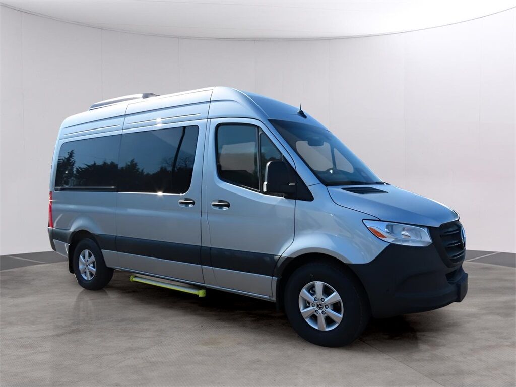 2025 Mercedes-Benz Sprinter 2500 Passenger 144 WB San Clemente CA