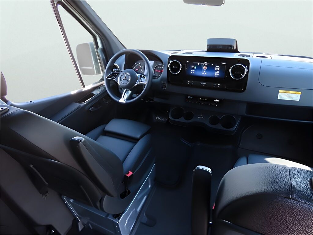 2025 Mercedes-Benz Sprinter 2500 Passenger 144 WB San Clemente CA