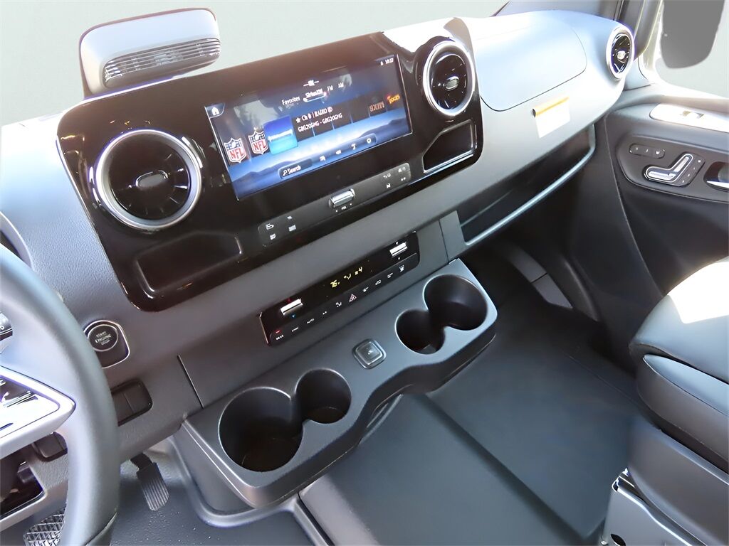 2025 Mercedes-Benz Sprinter 2500 Passenger 144 WB San Clemente CA