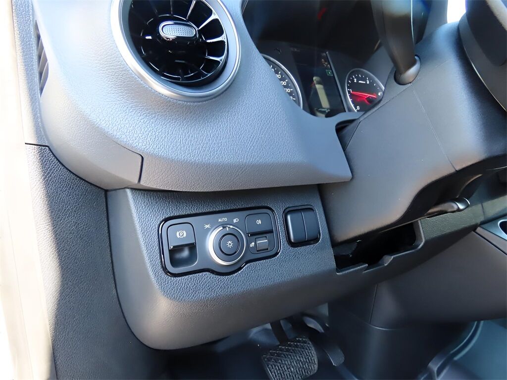 2025 Mercedes-Benz Sprinter 2500 Passenger 144 WB San Clemente CA