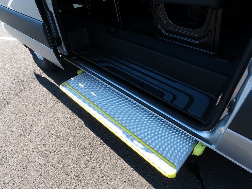 2025 Mercedes-Benz Sprinter 2500 Passenger 144 WB San Clemente CA