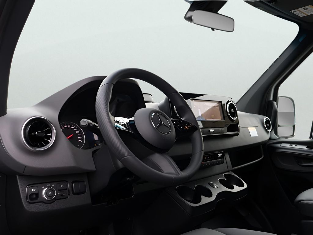 2025 Mercedes-Benz Sprinter 2500 Passenger 144 WB San Clemente CA