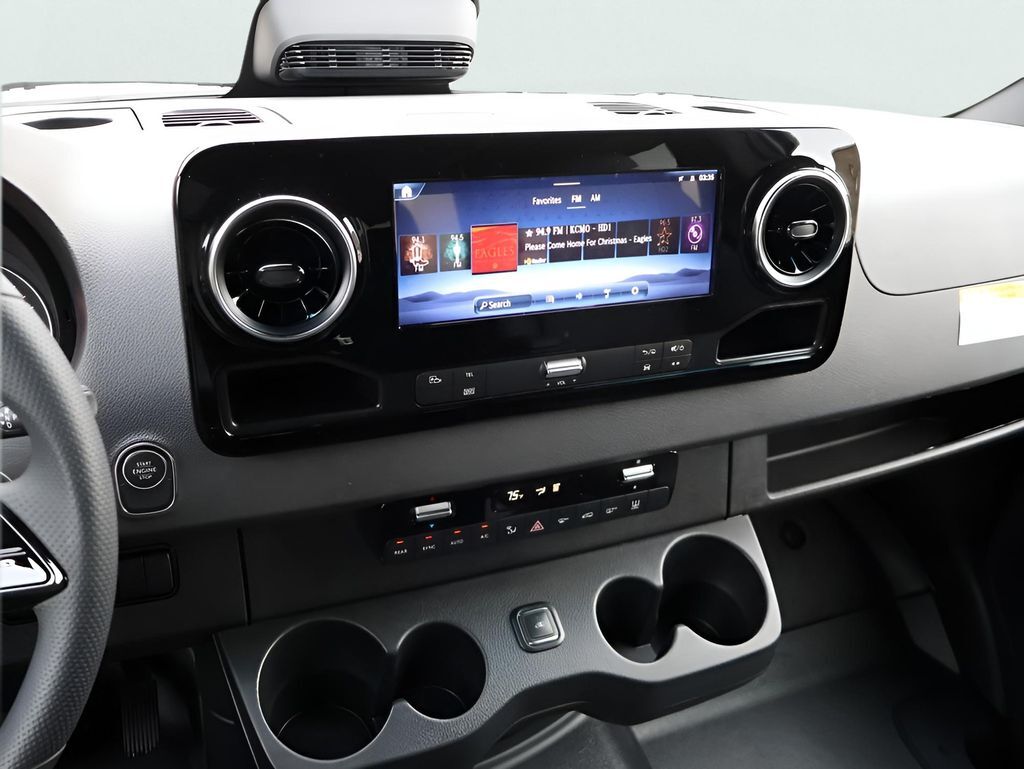 2025 Mercedes-Benz Sprinter 2500 Passenger 144 WB San Clemente CA