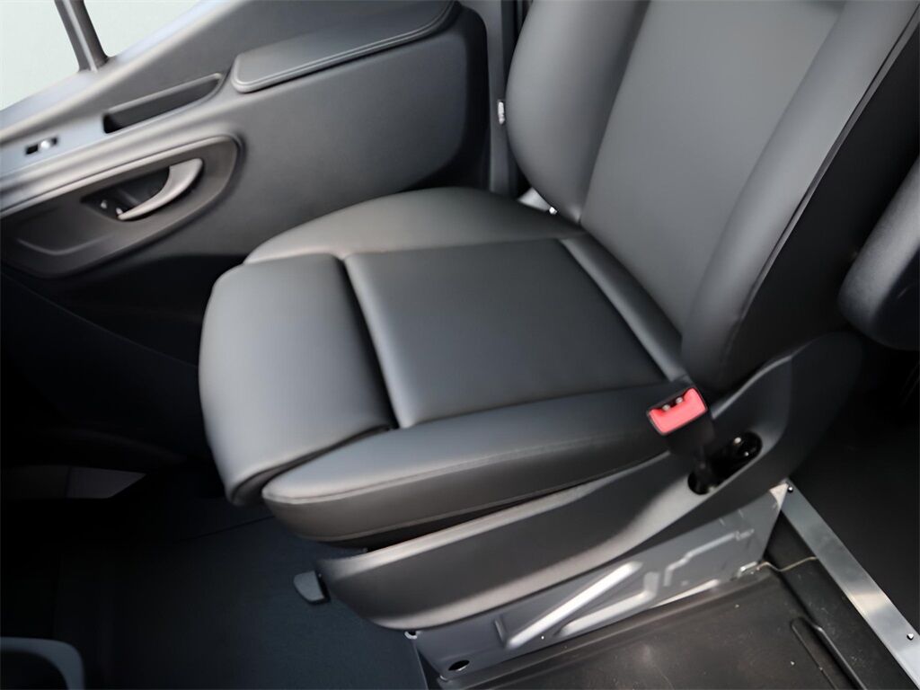 2025 Mercedes-Benz Sprinter 2500 Passenger 144 WB San Clemente CA