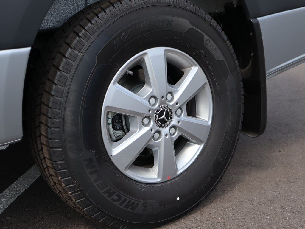 2025 Mercedes-Benz Sprinter 2500 Passenger 144 WB San Clemente CA