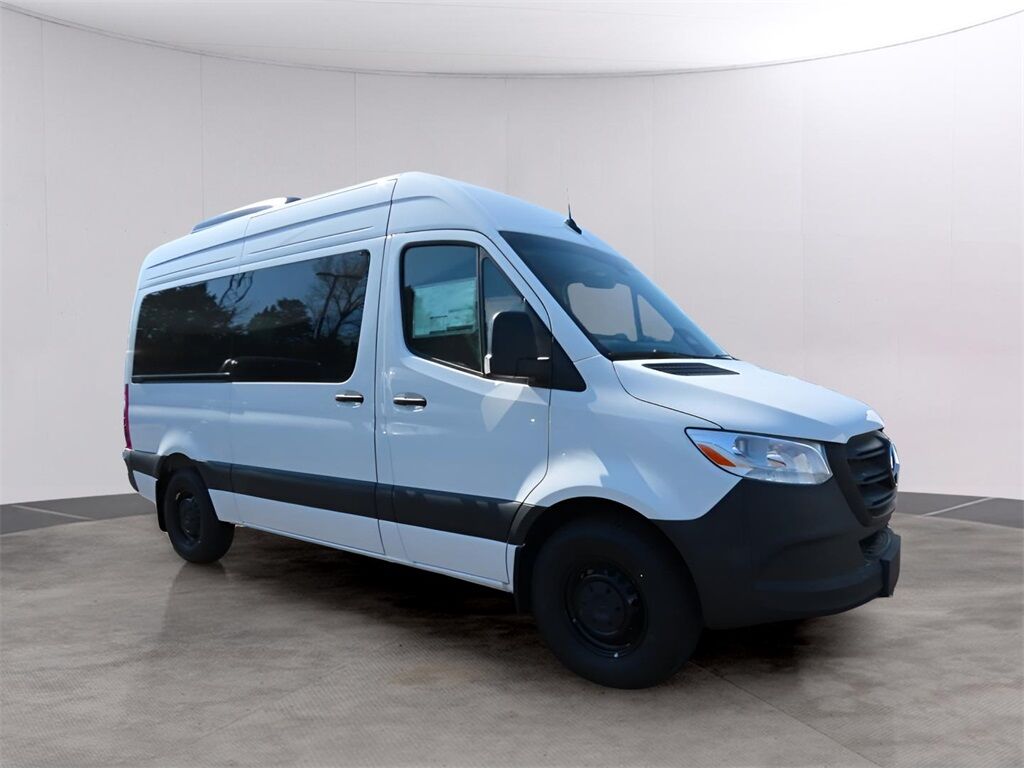 2025 Mercedes-Benz Sprinter 2500 Passenger 144 WB San Clemente CA