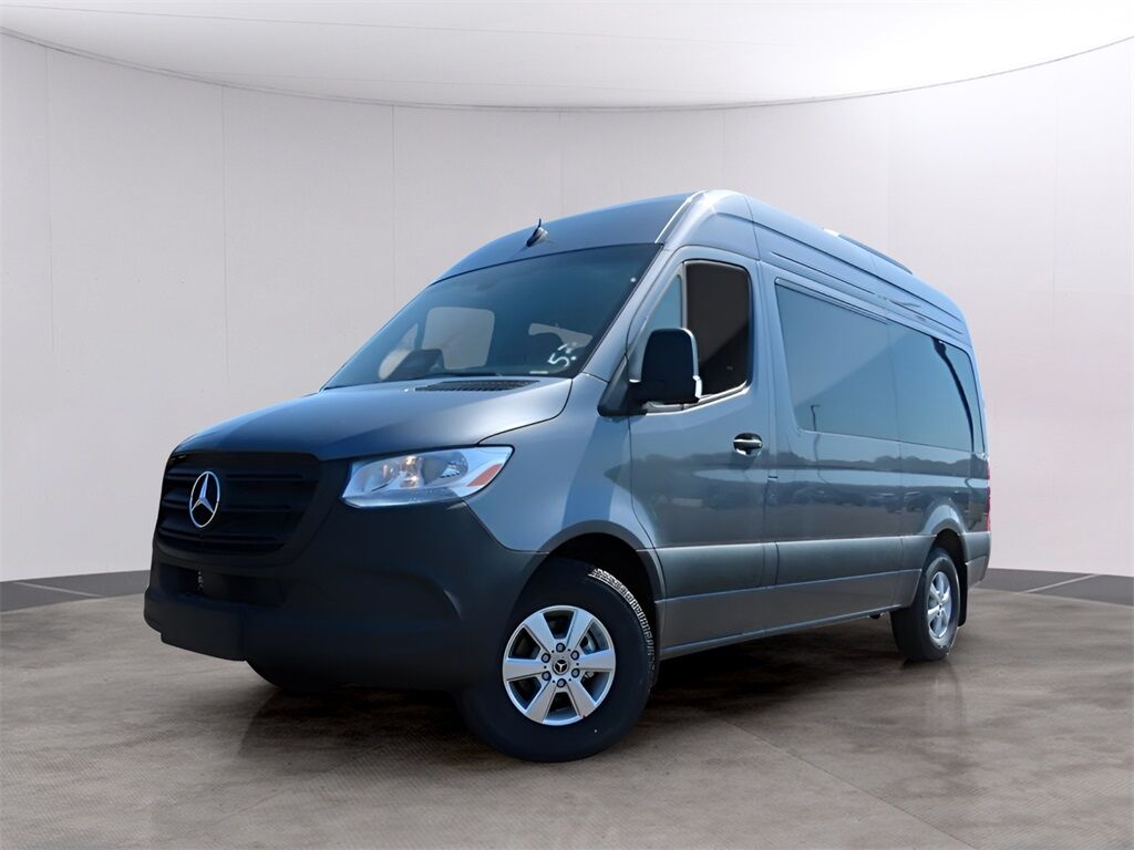 2025 Mercedes-Benz Sprinter 2500 Passenger 144 WB
