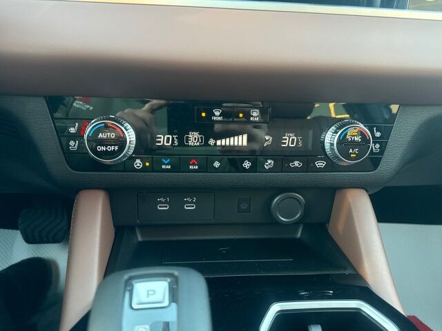 2025 Mitsubishi Outlander GT Grande Prairie AB 2025 Mitsubishi Outlander GT Grande Prairie AB