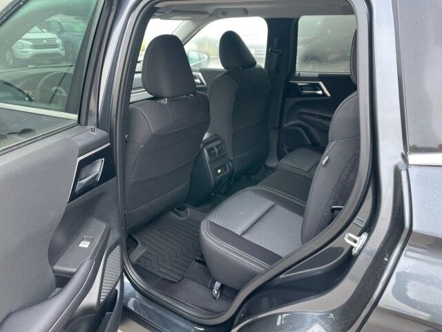 2025 Mitsubishi Outlander PHEV LE Grande Prairie AB 2025 Mitsubishi Outlander PHEV LE Grande Prairie AB