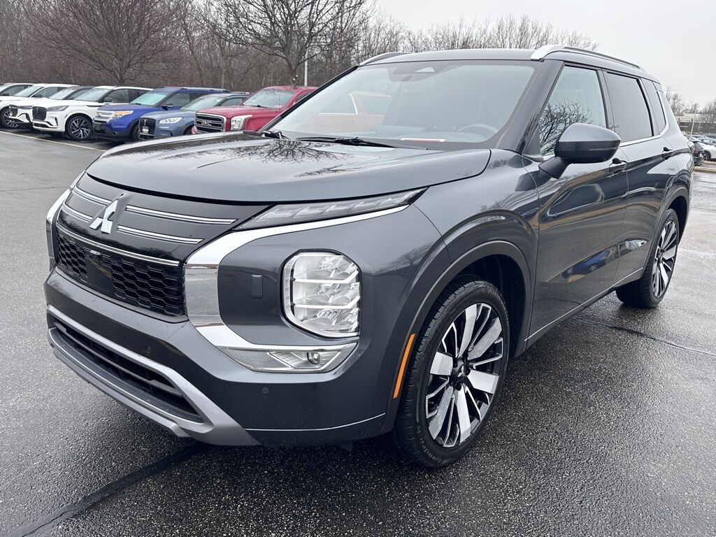 2025 Mitsubishi Outlander SEL