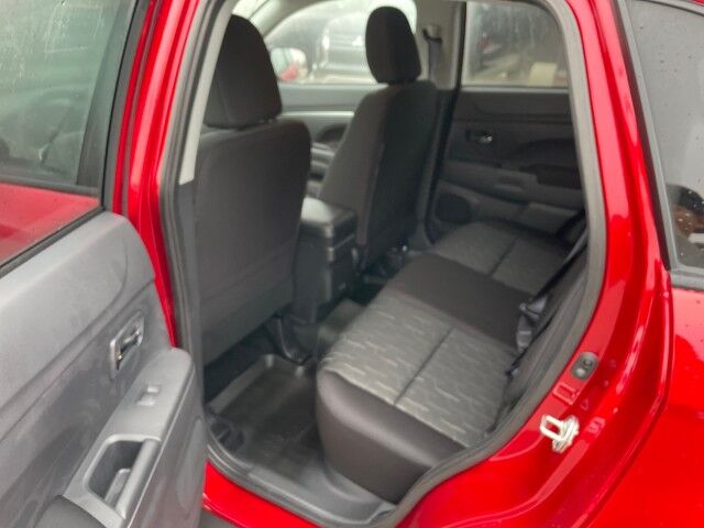 2025 Mitsubishi RVR SE Grande Prairie AB 2025 Mitsubishi RVR SE Grande Prairie AB