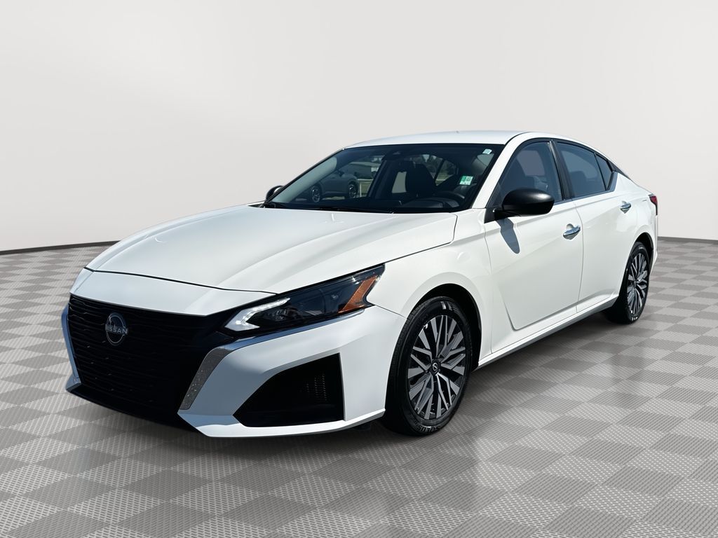 2025 Nissan Altima