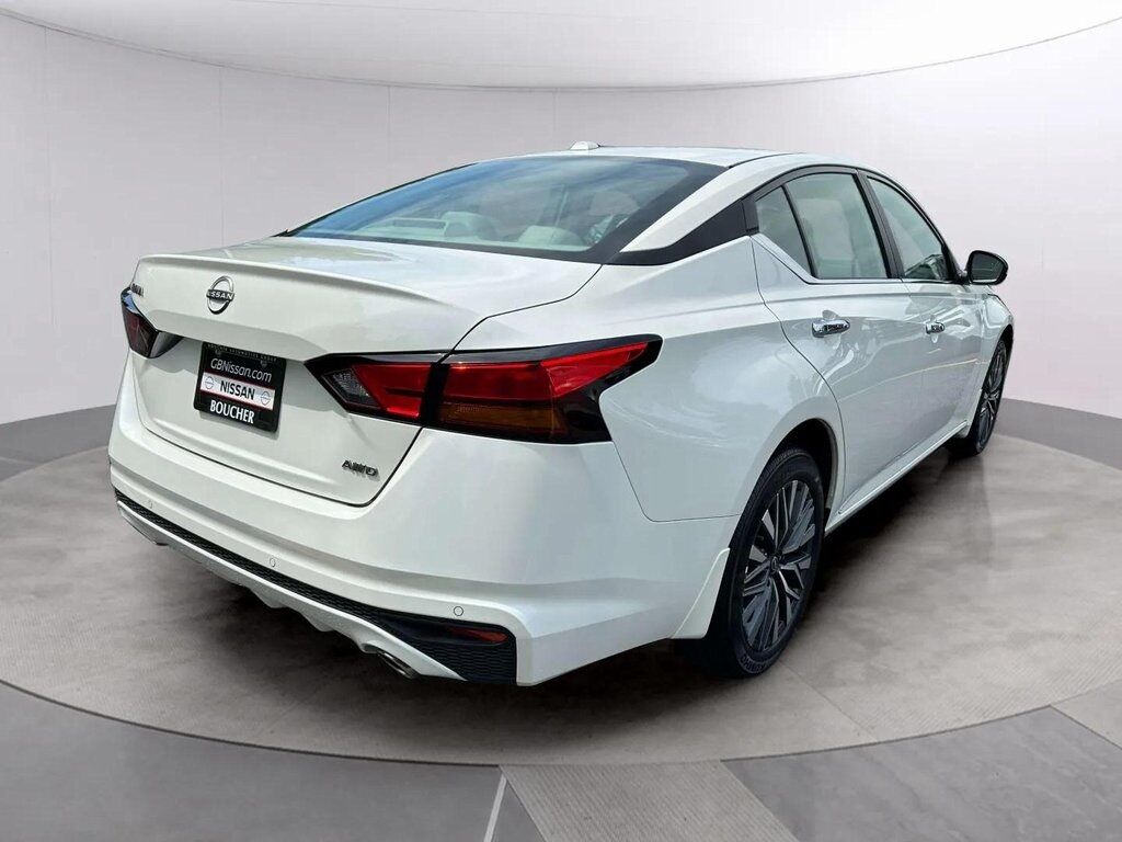 2025 Nissan Altima 2.5 SV w/Premium Pkg