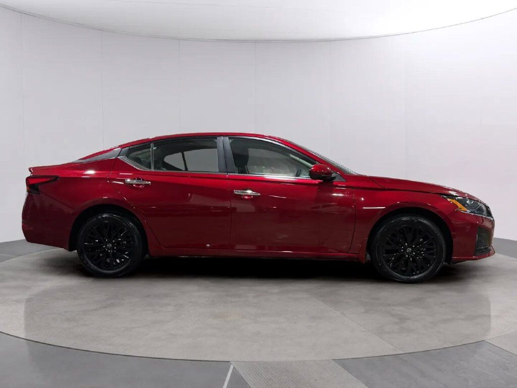 2025 Nissan Altima 2.5 SV w/Special Edition Pkg