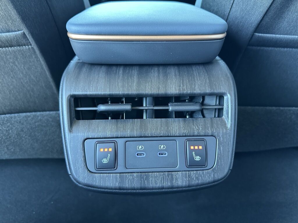 2025 Nissan Ariya PLATINUM+ e-4ORCE San Clemente CA 2025 Nissan Ariya PLATINUM+ e-4ORCE San Clemente CA