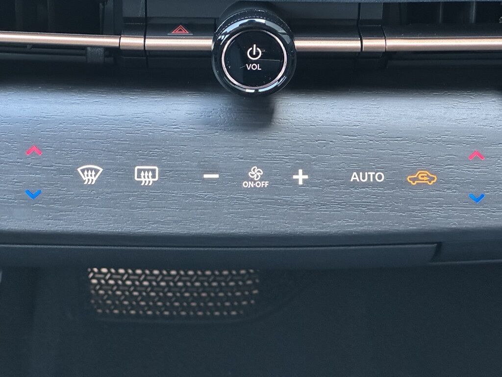 2025 Nissan Ariya PLATINUM+ e-4ORCE San Clemente CA 2025 Nissan Ariya PLATINUM+ e-4ORCE San Clemente CA