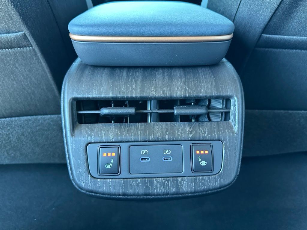 2025 Nissan Ariya PLATINUM+ e-4ORCE San Clemente CA