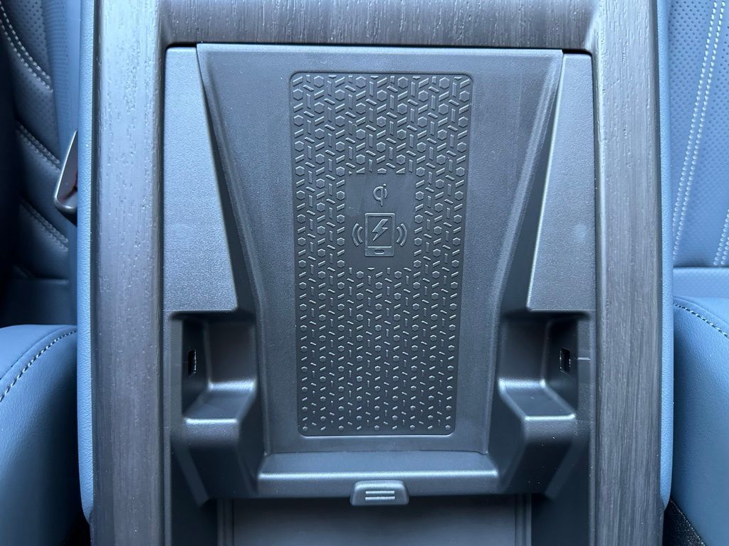 2025 Nissan Ariya PLATINUM+ e-4ORCE San Clemente CA