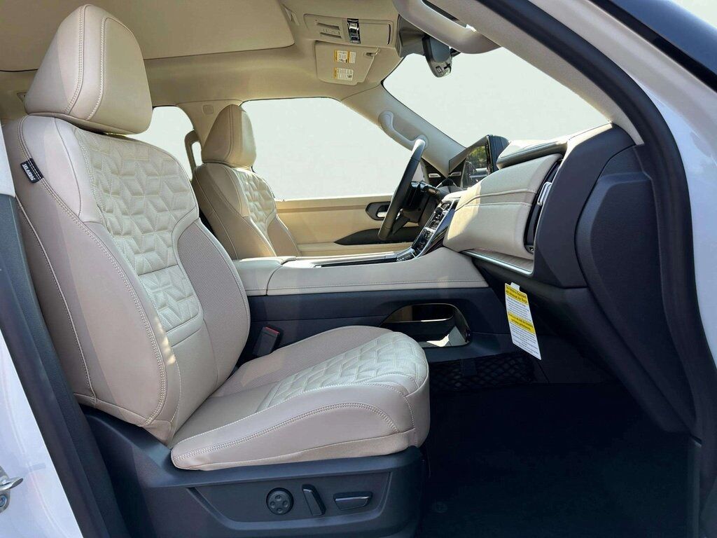2025 Nissan Armada Platinum w/Convenience &amp; Split Bench Seat Pkg San Clemente CA