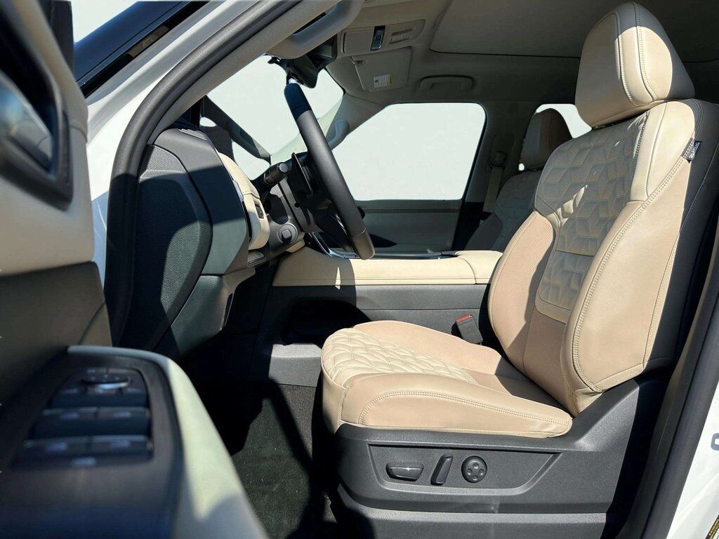 2025 Nissan Armada Platinum w/Convenience &amp; Split Bench Seat Pkg San Clemente CA