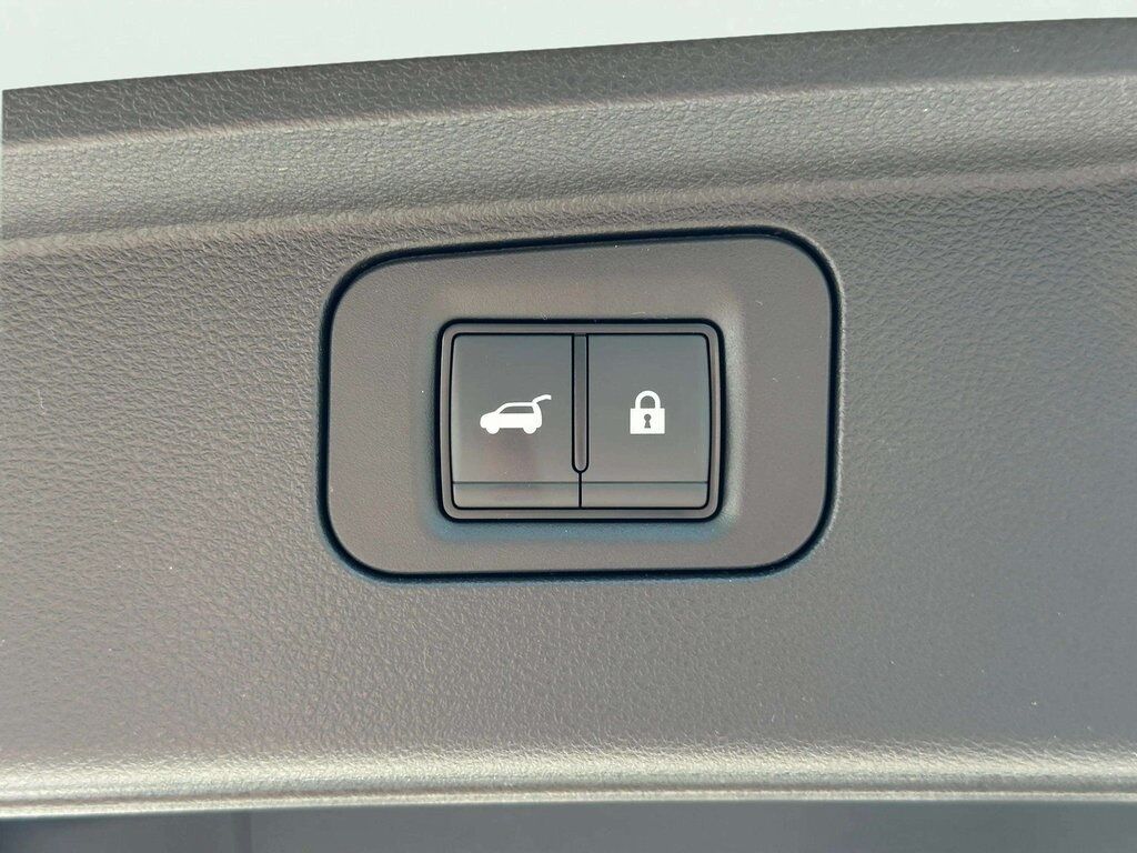 2025 Nissan Armada Platinum w/Convenience &amp; Split Bench Seat Pkg San Clemente CA