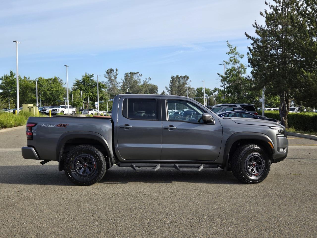2025 Nissan Frontier PRO-4X 2025 Nissan Frontier PRO-4X