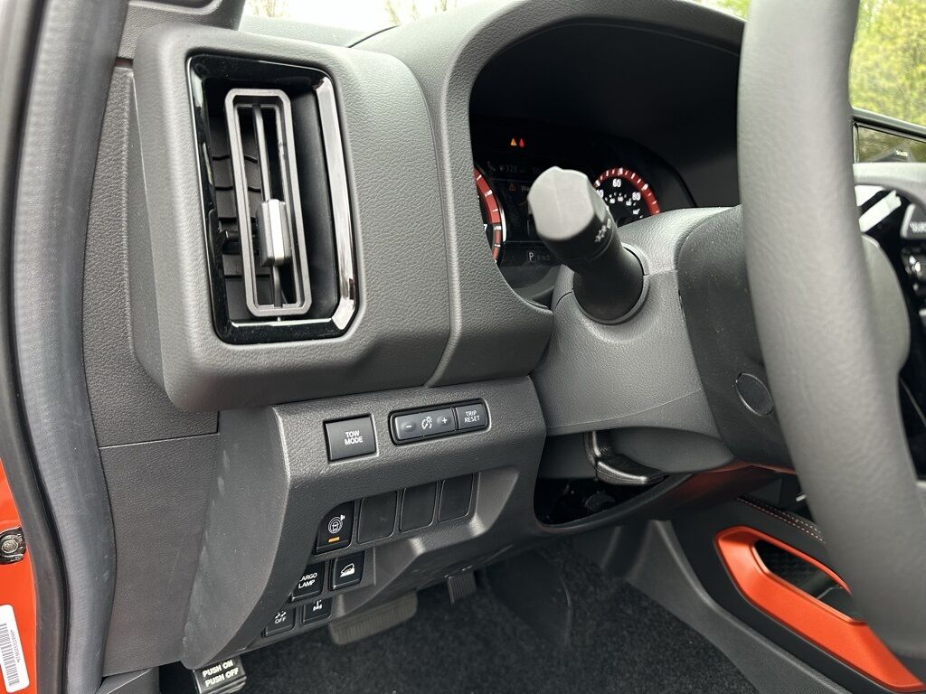 2025 Nissan Frontier PRO-4X San Clemente CA