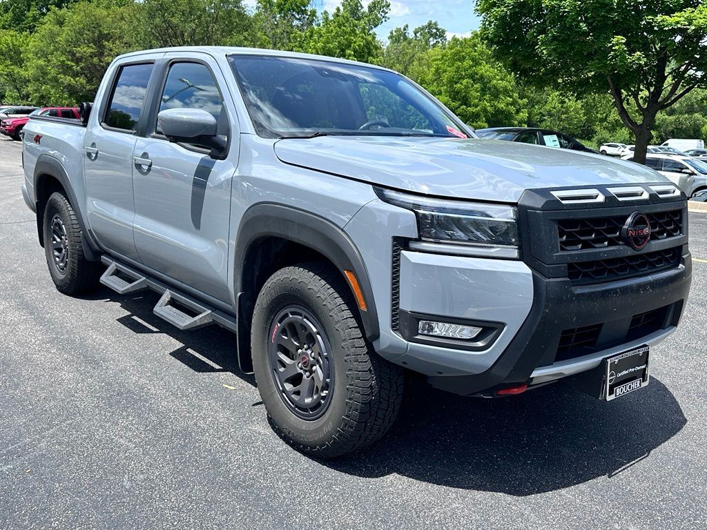 2025 Nissan Frontier PRO-4X w/Convenience Pkg