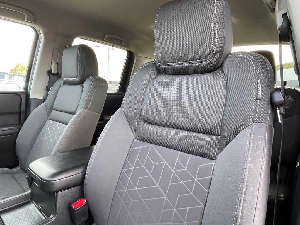 2025 Nissan Frontier SV Oak Ridge TN 2025 Nissan Frontier SV Oak Ridge TN