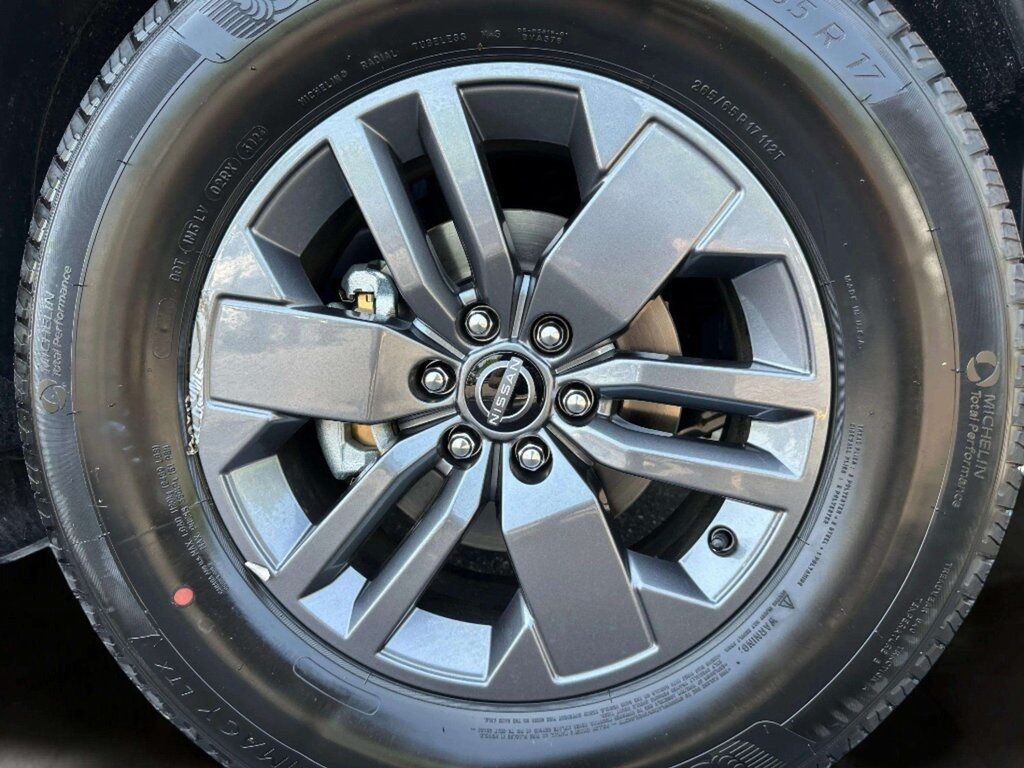 2025 Nissan Frontier SV San Clemente CA
