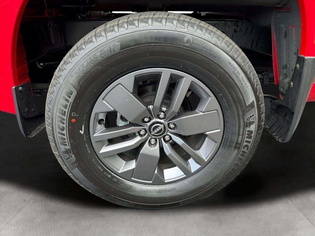 2025 Nissan Frontier SV w/Convenience &amp; Fender Audio Pkg San Clemente CA