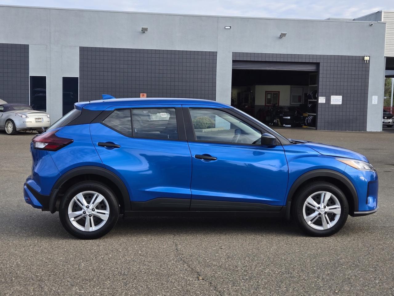 2025 Nissan Kicks Play S 2025 Nissan Kicks Play S