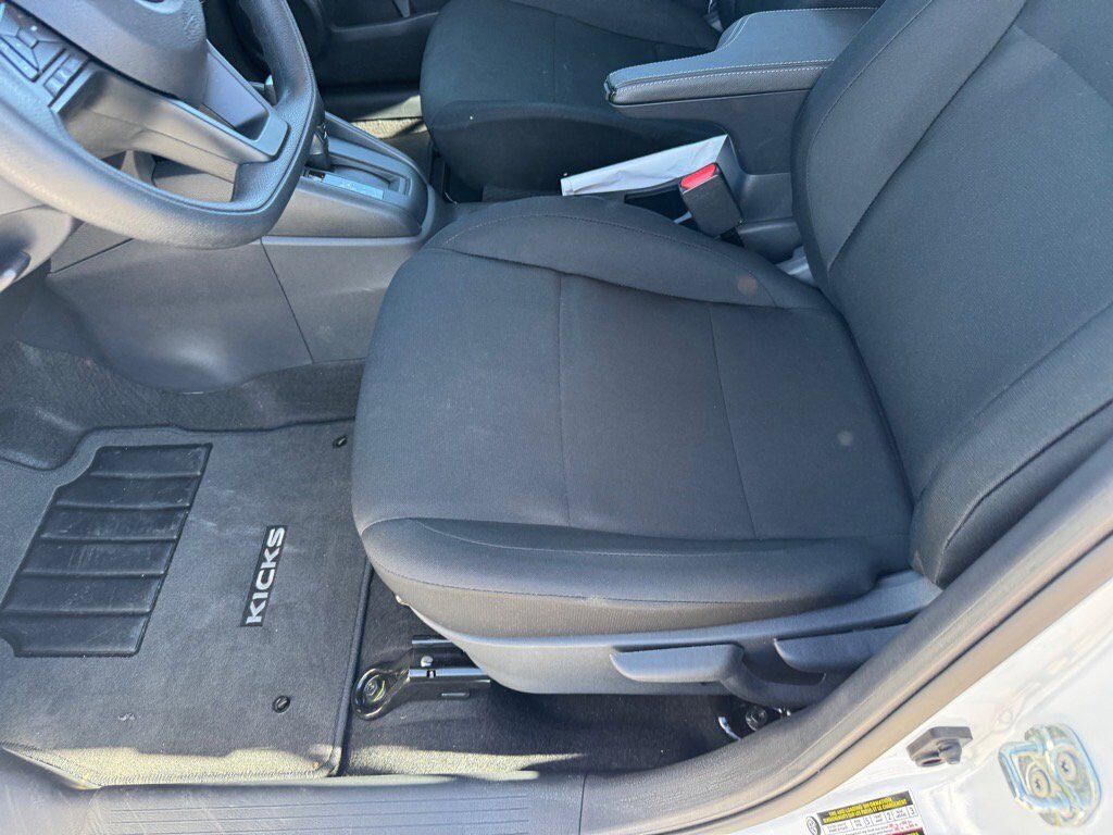 2025 Nissan Kicks Play S Johnson City TN 2025 Nissan Kicks Play S Johnson City TN