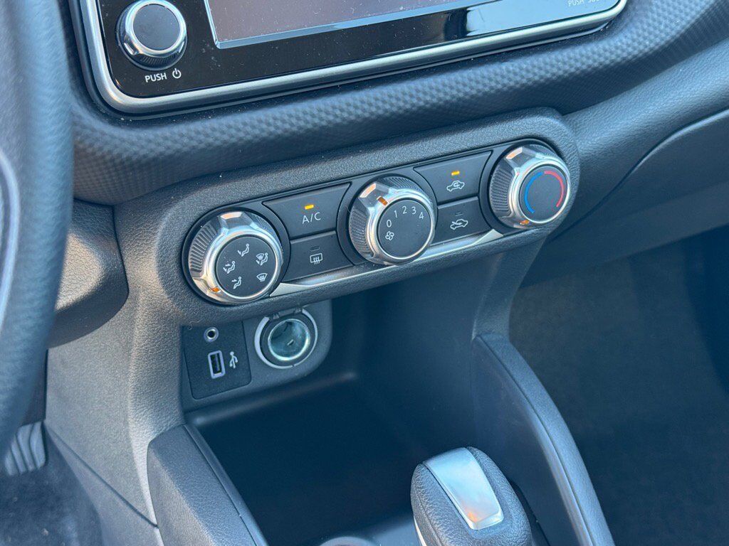 2025 Nissan Kicks Play S Johnson City TN 2025 Nissan Kicks Play S Johnson City TN