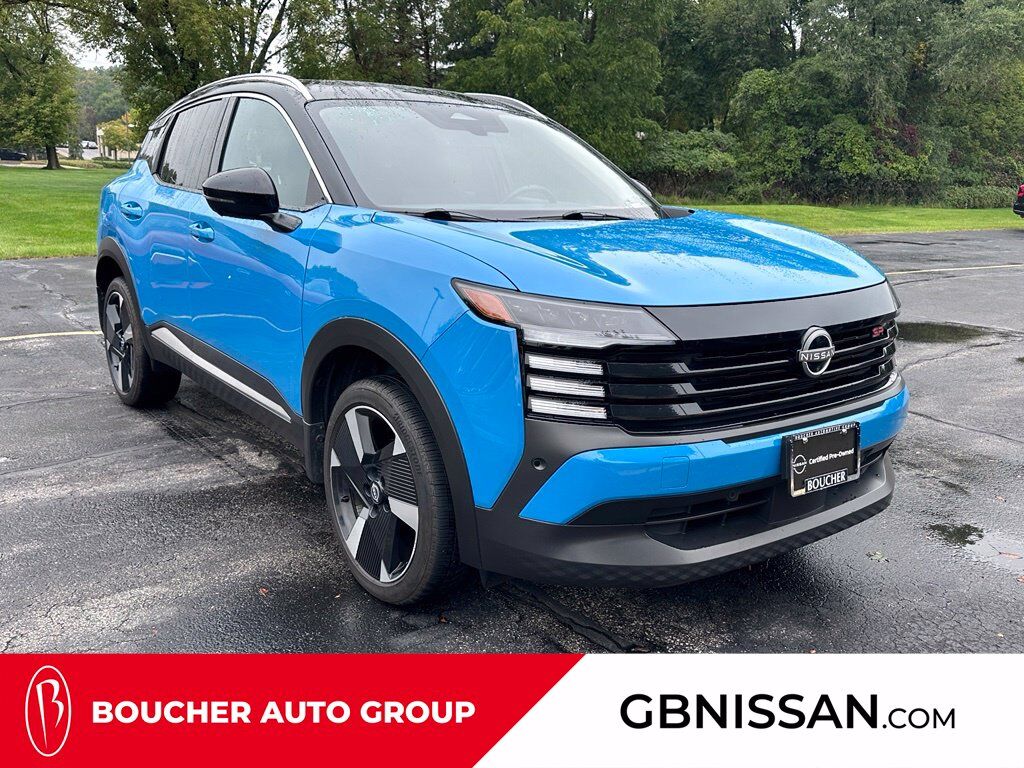 2025 Nissan Kicks SR