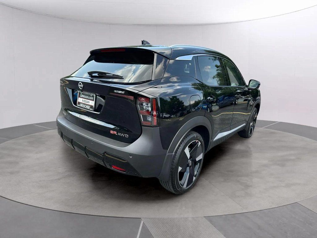2025 Nissan Kicks SR