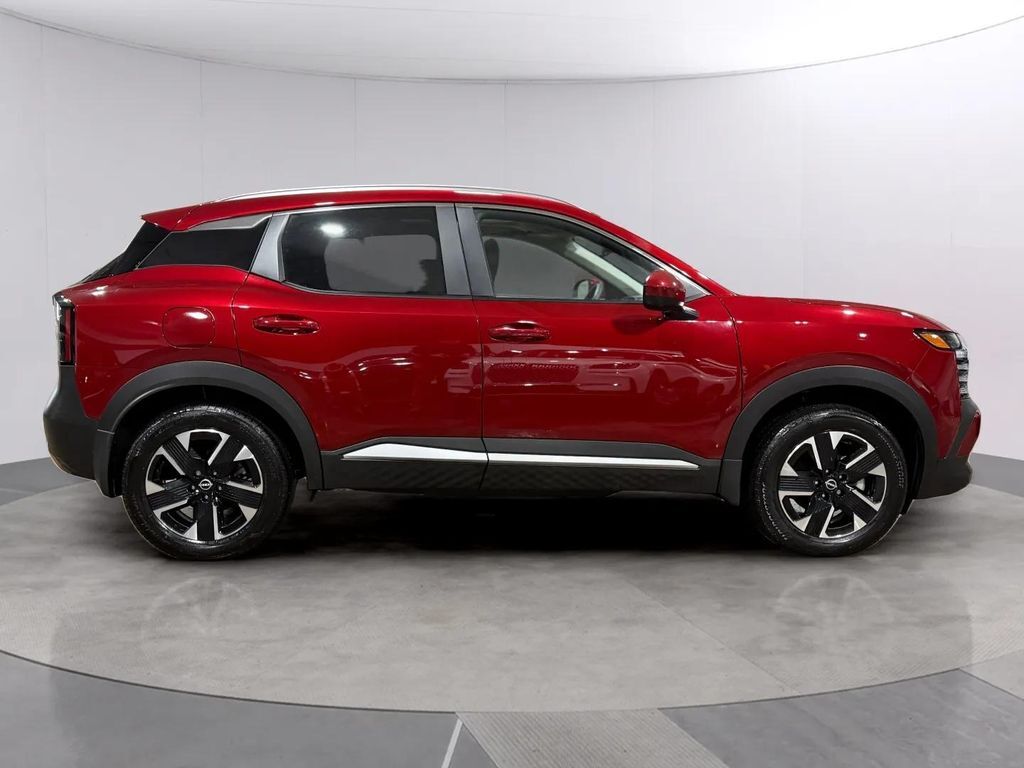 2025 Nissan Kicks SV w/Premium Pkg