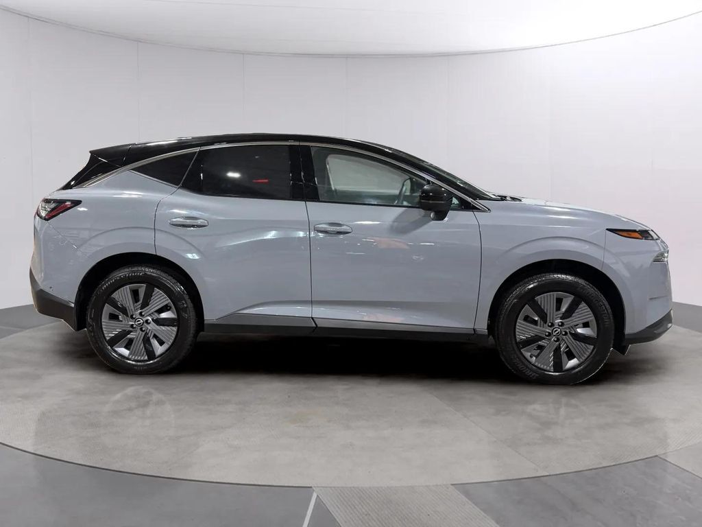 2025 Nissan Murano SL