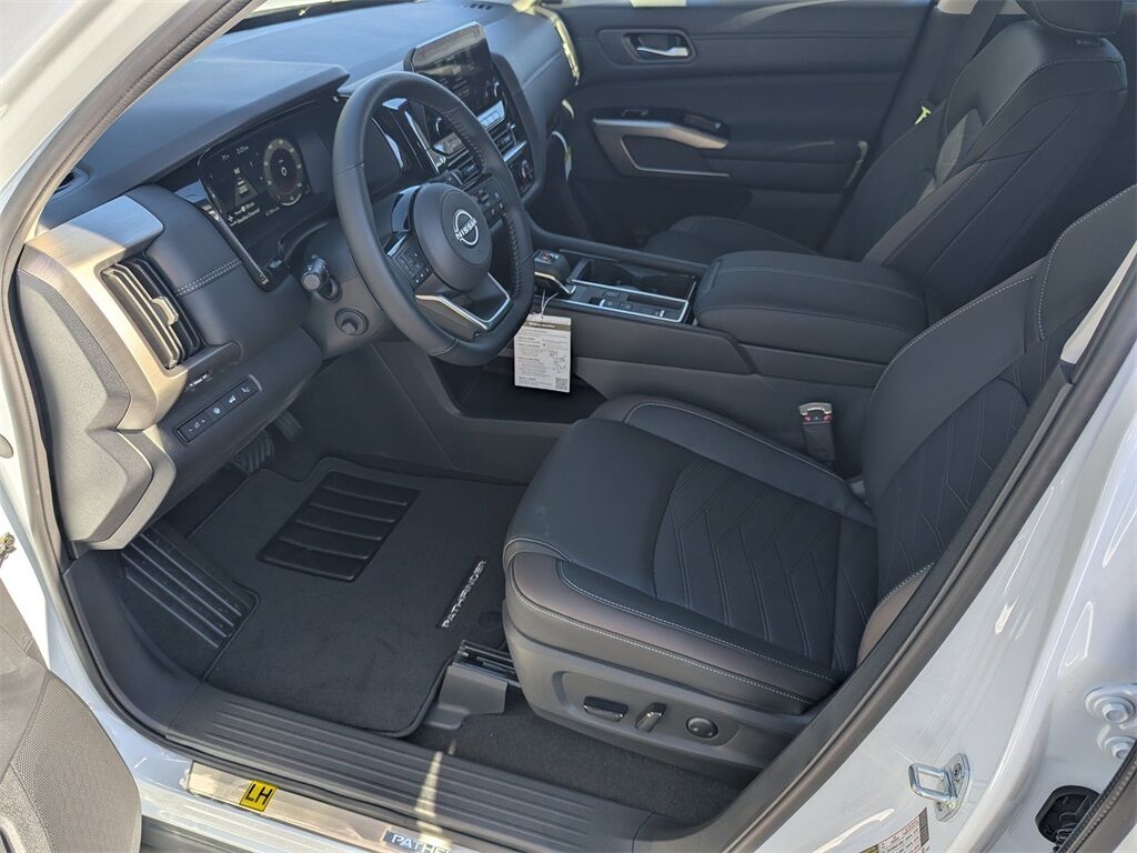 2025 Nissan Pathfinder Platinum Kennesaw GA 2025 Nissan Pathfinder Platinum Kennesaw GA