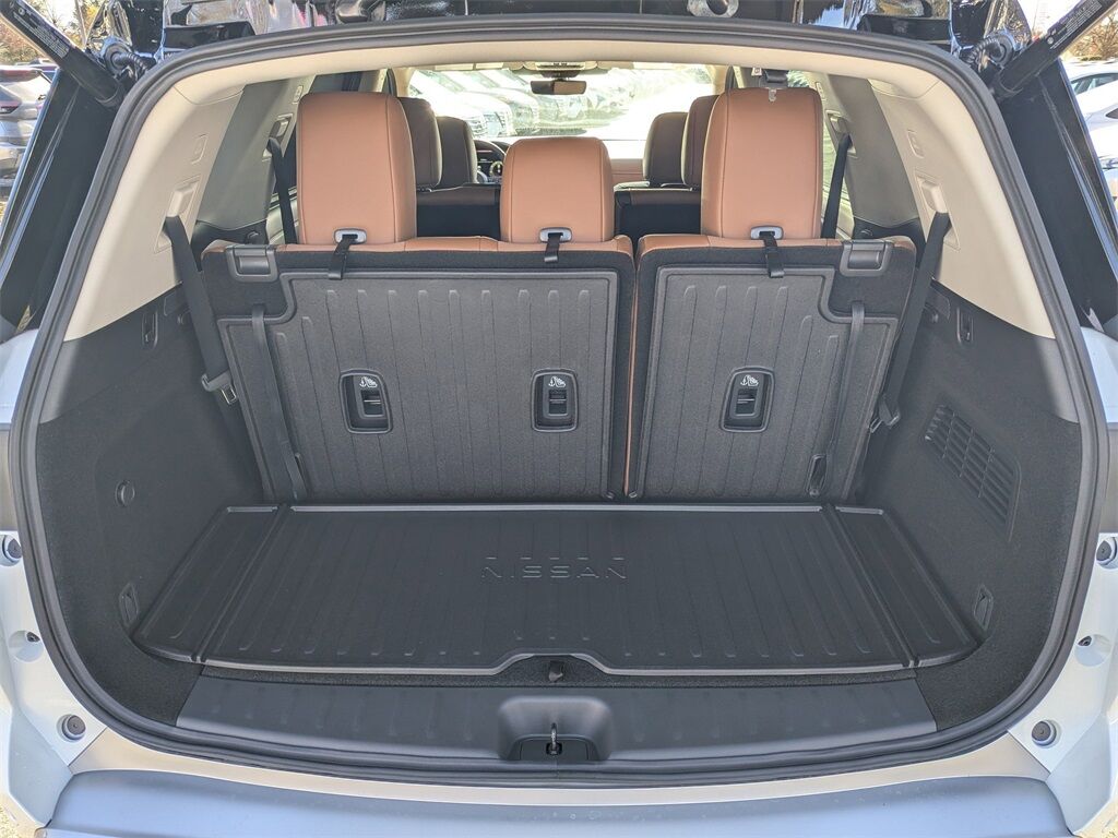 2025 Nissan Pathfinder Platinum Kennesaw GA 2025 Nissan Pathfinder Platinum Kennesaw GA