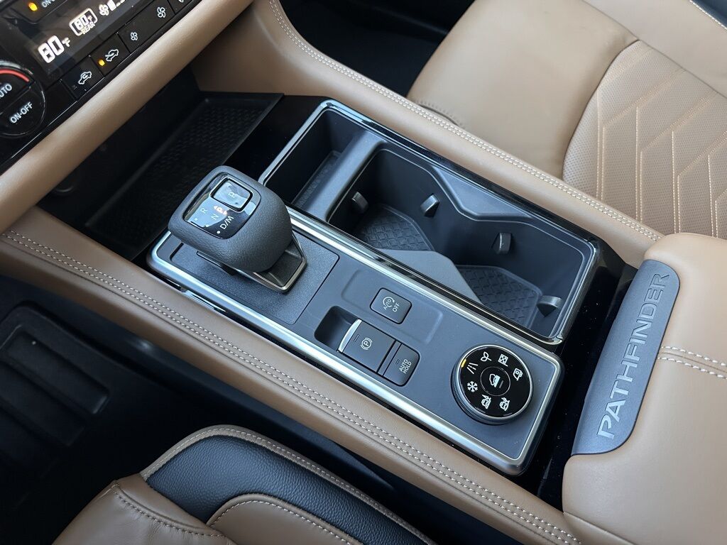 2025 Nissan Pathfinder Platinum San Clemente CA 2025 Nissan Pathfinder Platinum San Clemente CA