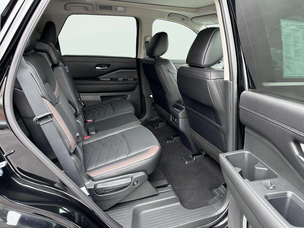 2025 Nissan Pathfinder Platinum San Clemente CA