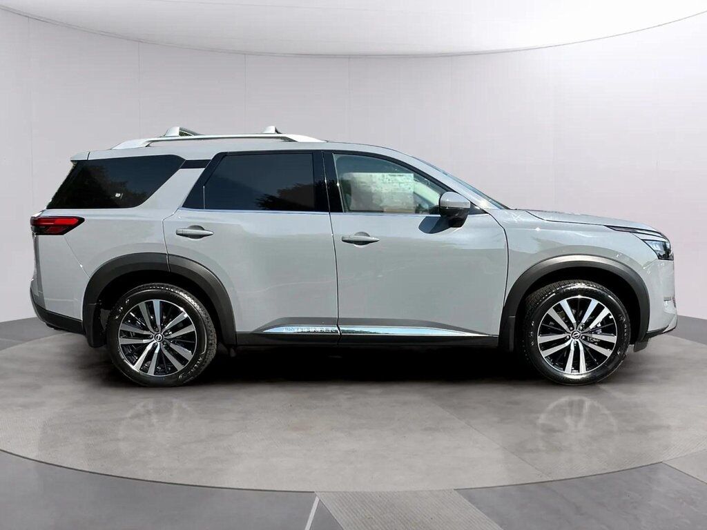 2025 Nissan Pathfinder Platinum San Clemente CA