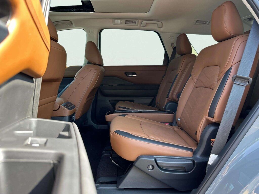 2025 Nissan Pathfinder Platinum San Clemente CA