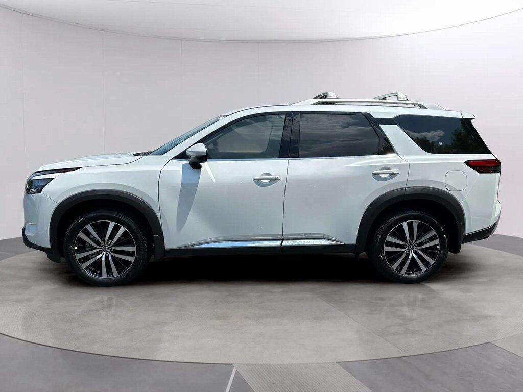 2025 Nissan Pathfinder Platinum San Clemente CA