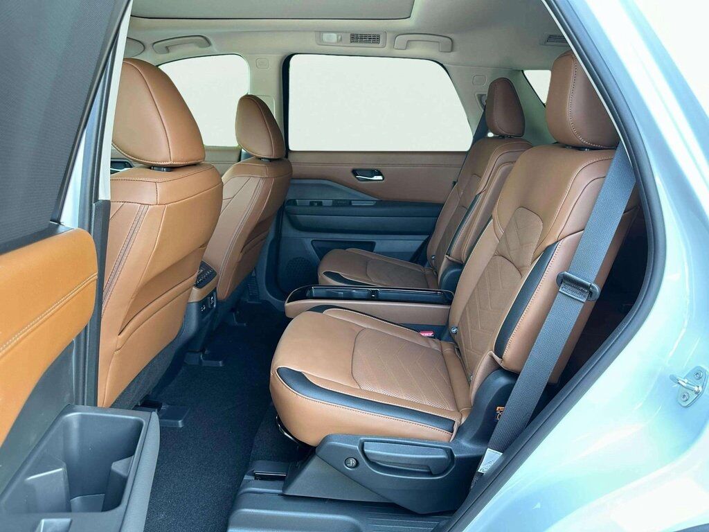 2025 Nissan Pathfinder Platinum San Clemente CA
