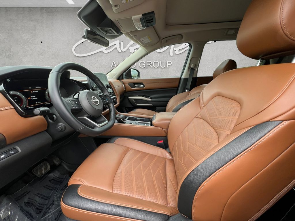 2025 Nissan Pathfinder Platinum San Marcos TX