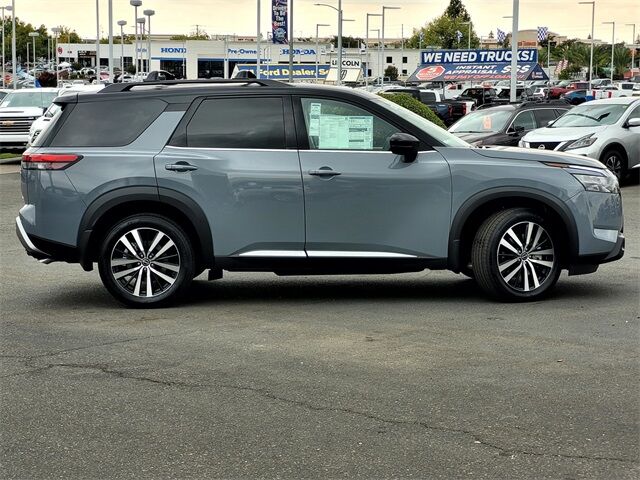 2025 Nissan Pathfinder Platinum Roseville CA