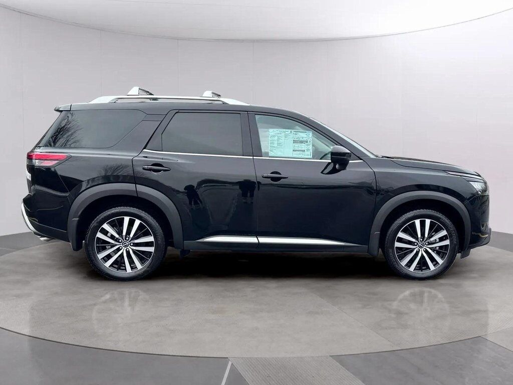 2025 Nissan Pathfinder Platinum San Clemente CA