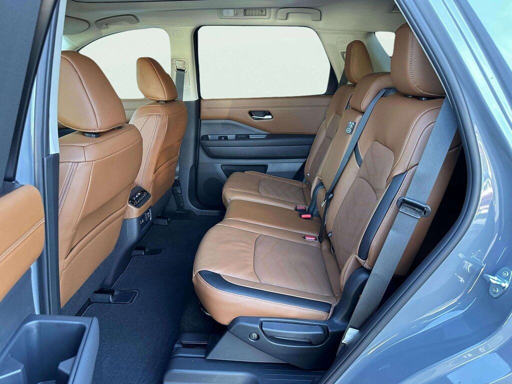 2025 Nissan Pathfinder Platinum San Clemente CA